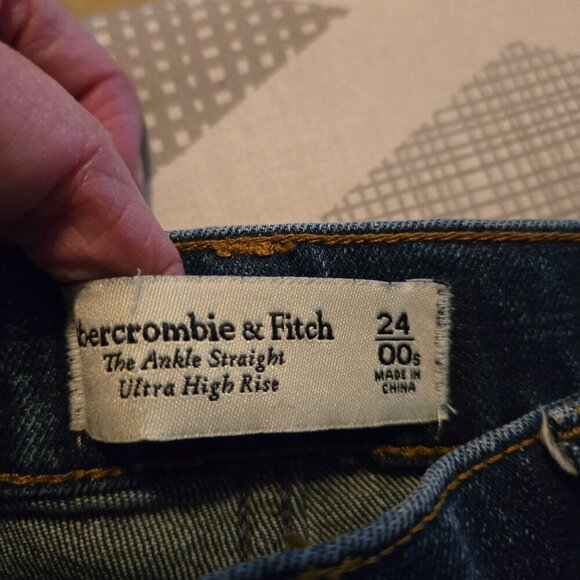 Abercrombie & Fitch Ankle Straight Jeans Size 00 24 Ultra High Rise Classic Blue - Picture 4 of 11